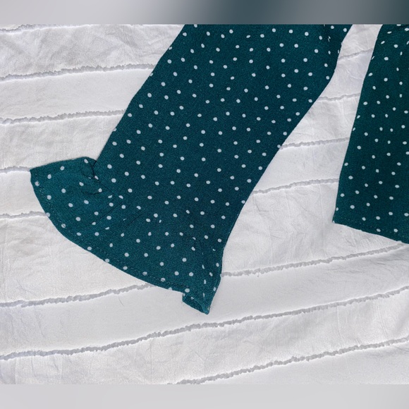 Green Ruffle Blouse - Picture 4 of 4